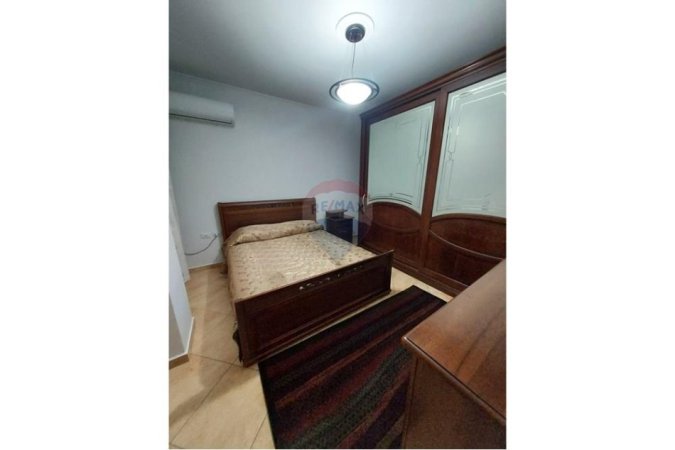 Tirane, jepet me qera apartament 1+1 , 70 m² 550 € (Kompleksi Delijorgji)