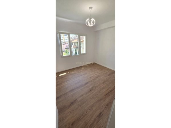 Tirane, shitet apartament 2+1 Kati 4, 64 m² 169.000 € (Rruga Kavajes)