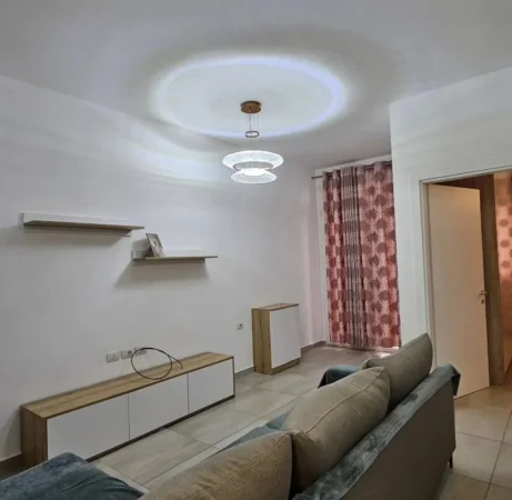 Tirane, jepet me qera apartament 1+1 Kati 2, 63 m² 500 € (liqeni thate)