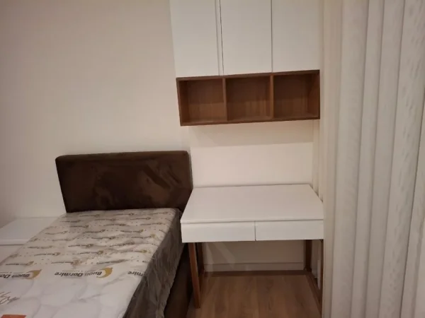 Tirane, jepet me qera apartament 3+1+Ballkon Kati 2, 116 m² 1.100 € 
