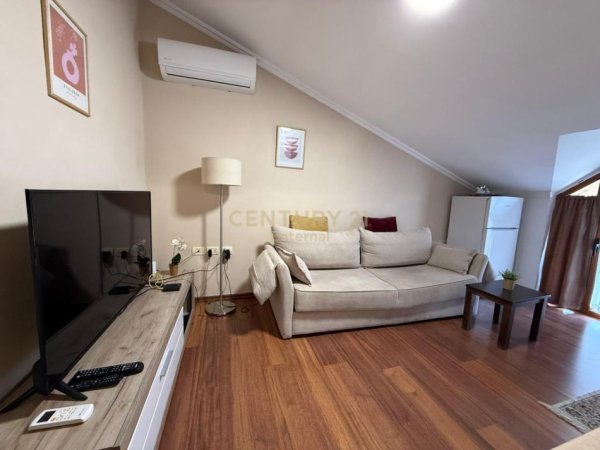 Tirane, jepet me qera apartament 1+1 Kati 4, 59 m² 500 € (Ambasada Amerikane)