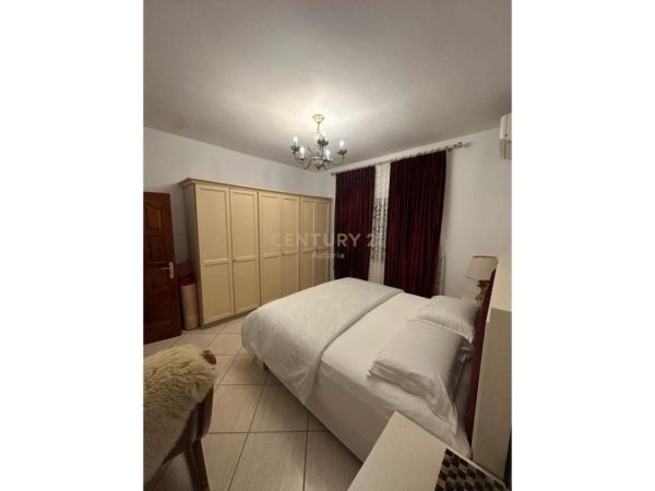 shes Vile 3 Katshe Kati 4, 580 m² 900.000 € (Kinostudio)