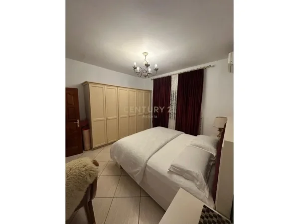 shes Vile 3 Katshe Kati 4, 580 m² 900.000 € (Kinostudio)