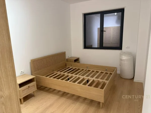 Tirane, jepet me qera apartament 1+1 Kati 1, 58 m² 550 € (Liqeni thate)