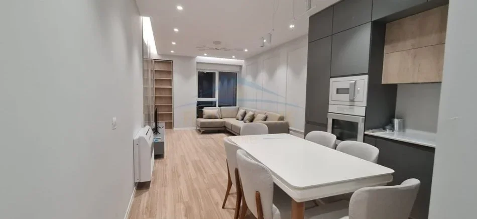 Tirane, jepet me qera apartament 2+1 Kati 2, 105 m² 800 € (Rruga Jordan Misja)