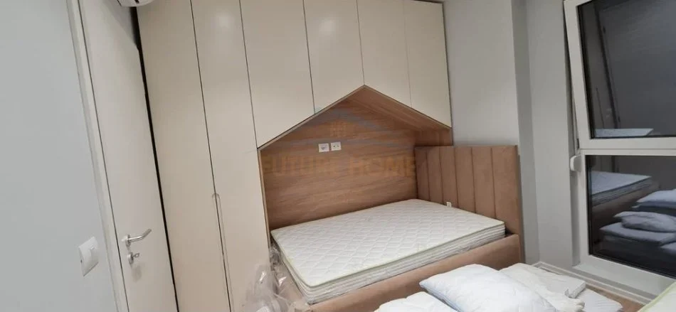 Tirane, jepet me qera apartament 2+1 Kati 2, 105 m² 800 € (Rruga Jordan Misja)