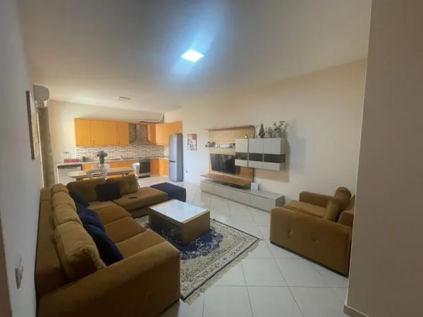 Tirane, jepet me qera apartament 2+1+Aneks+Ballkon Kati 5, 100 m² 700 € (Delijorgji)