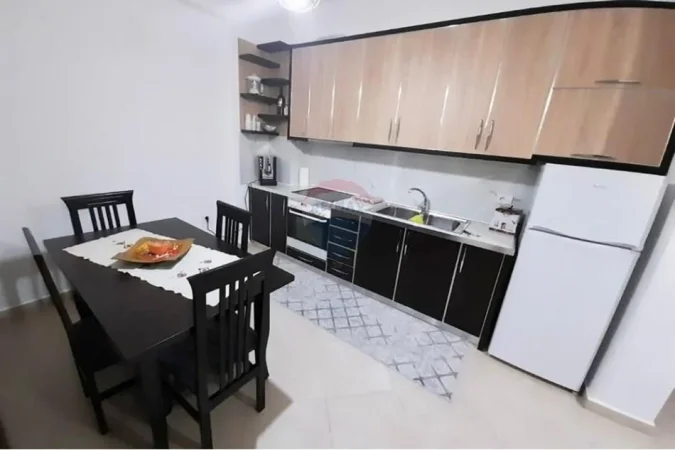 Tirane, jepet me qera apartament 2+1 Kati 6, 97 m² 550 € (Golden Park)