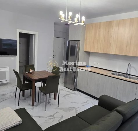 Tirane, jepet me qera apartament 2+1 Kati 3, 89 m² 670 € (Rruga Hamdi Sina)