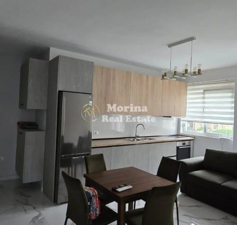 Tirane, jepet me qera apartament 2+1 Kati 3, 89 m² 670 € (Rruga Hamdi Sina)