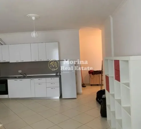 Tirane, jepet me qera apartament 1+1+Ballkon Kati 6, 80 m² 500 € (Don Bosko)