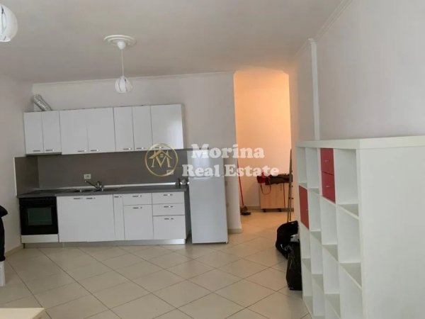 Tirane, jepet me qera apartament 1+1+Ballkon Kati 6, 80 m² 500 € (Don Bosko)