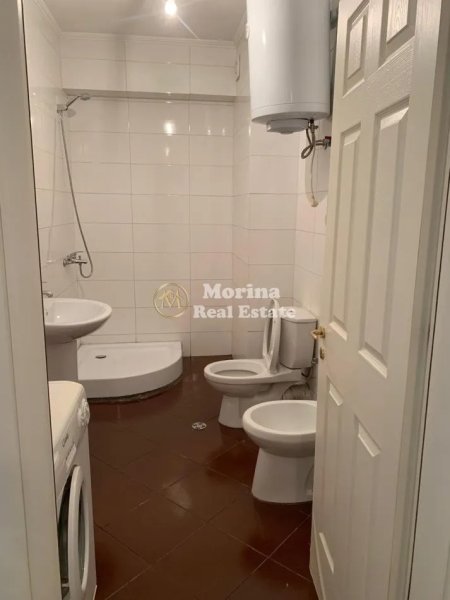 Tirane, jepet me qera apartament 1+1+Ballkon Kati 6, 80 m² 500 € (Don Bosko)