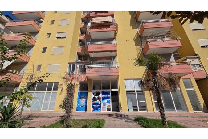 Vlore, shitet apartament 2+1 Kati 2, 102 m² 150.000 € (Rr.Cipajve, Vlore)