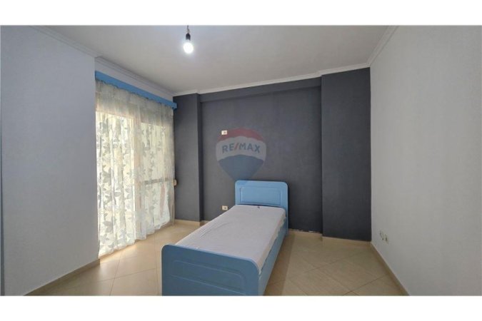 Vlore, shitet apartament 2+1 Kati 2, 102 m² 150.000 € (Rr.Cipajve, Vlore)
