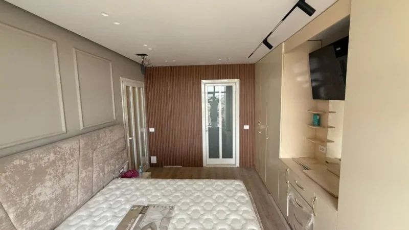 Tirane, shes apartament 2+1+Ballkon Kati 7, 110 m² 245 lek (Rruga Njazi Meka)