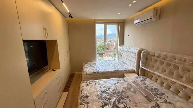 Tirane, shes apartament 2+1+Ballkon Kati 7, 110 m² 245 lek (Rruga Njazi Meka)