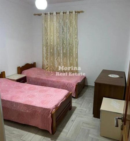 Tirane, jepet me qera Vile 3+1 Kati 3, 100 m² 400 € (Rruga Teodor Keko)