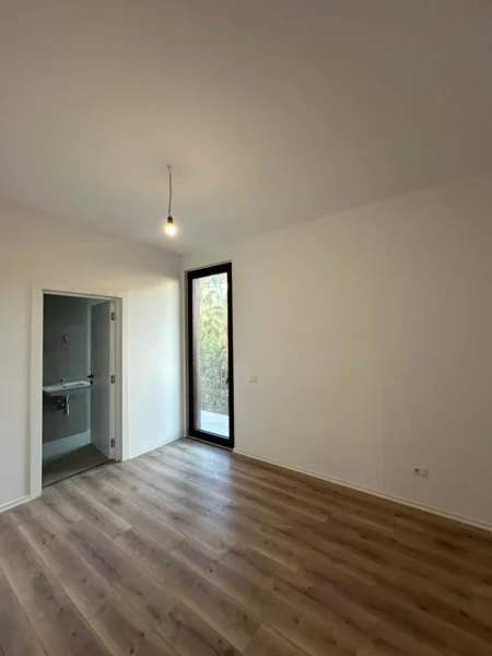 Tirane, shitet apartament 3+1+Aneks+Ballkon Kati 4, 191 m² 640.000 € (Rruga Kosovareve)