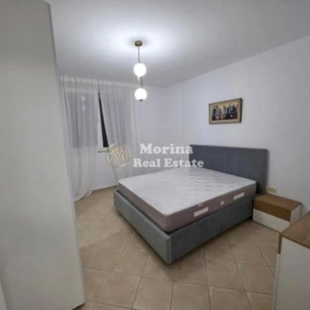 Tirane, jepet me qera apartament 1+1 Kati 4, 65 m² 650 € (Ish Ekspozita)