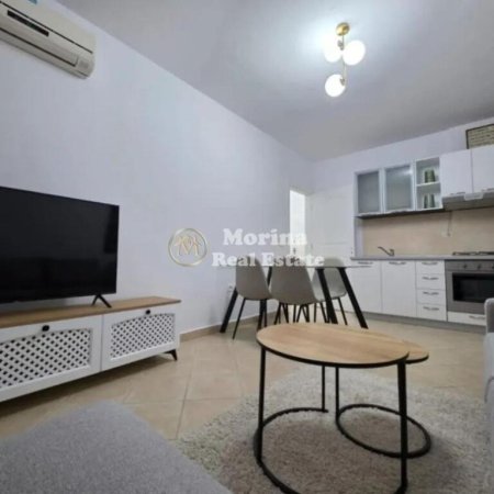 Tirane, jepet me qera apartament 1+1 Kati 4, 65 m² 650 € (Ish Ekspozita)
