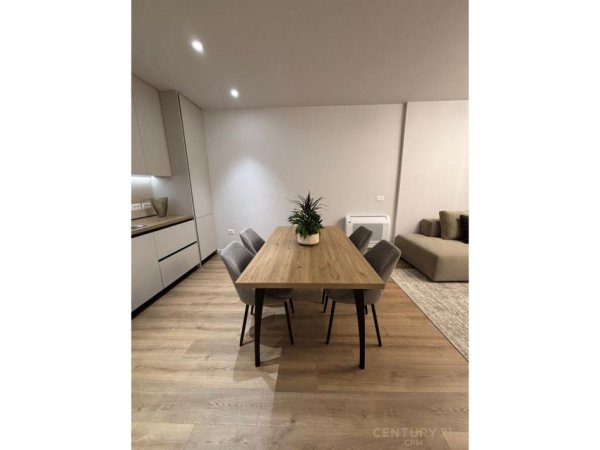 Tirane, jepet me qera apartament 1+1 Kati 4, 75 m² 850 € (9 Kateshet)