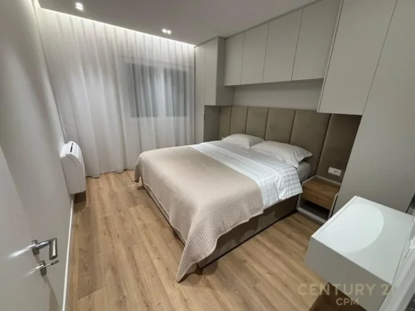 Tirane, jepet me qera apartament 1+1 Kati 4, 75 m² 850 € (9 Kateshet)