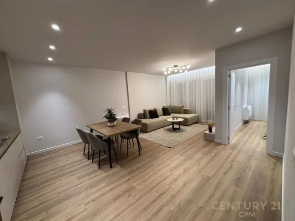 Tirane, jepet me qera apartament 1+1 Kati 4, 75 m² 850 € (9 Kateshet)
