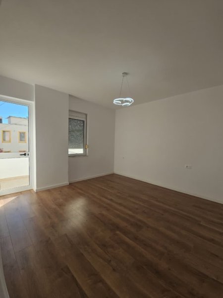 Durres, shes apartament Kati 1, 84 m² 116.000 € (Spitali Rajonal Durres +355 069 20 39 456)