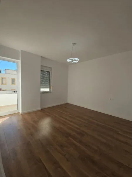 Durres, shes apartament Kati 1, 84 m² 116.000 € (Spitali Rajonal Durres +355 069 20 39 456)