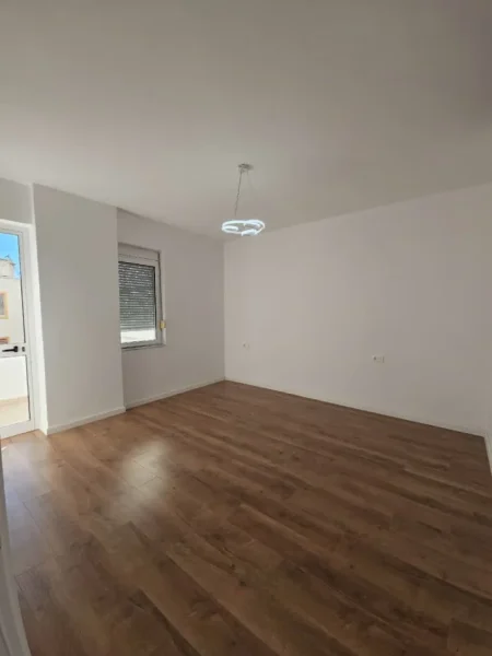 Durres, shes apartament Kati 1, 84 m² 116.000 € (Spitali Rajonal Durres +355 069 20 39 456)