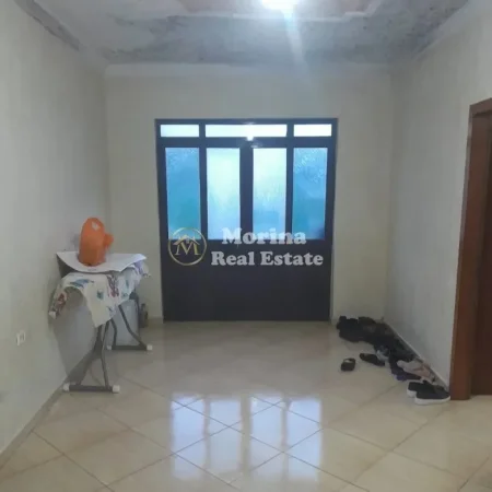 Tirane, shitet shtepi 1 Katshe , 250 m² 197.000 € (Shkoze)