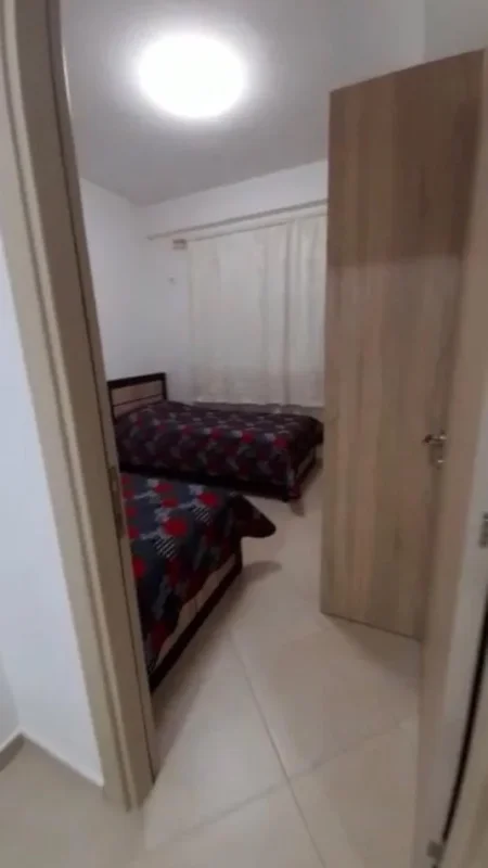 Tirane, jepet me qera apartament 2+1+Ballkon Kati 6, 80 m² 550 € 