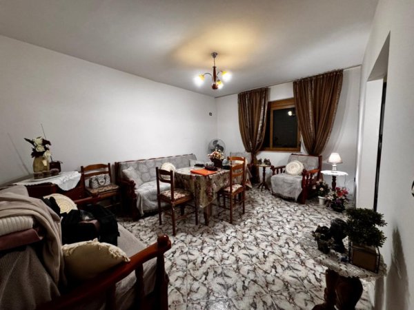 Durres, shitet apartament 1+1+Ballkon Kati 3, 60 m² 70.000 € 