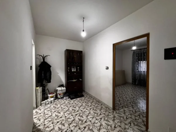 Durres, shitet apartament 1+1+Ballkon Kati 3, 60 m² 70.000 € 