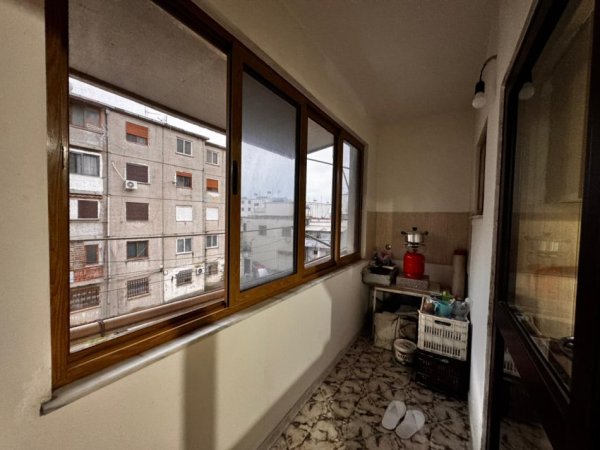 Durres, shitet apartament 1+1+Ballkon Kati 3, 60 m² 70.000 € 