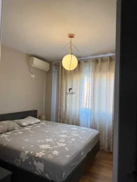 Tirane, jepet me qera apartament 2+1 Kati 6, 85 m² 750 € (JORDAN MISJA)