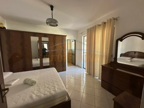 Tirane, jepet me qera apartament 2+1 Kati 5, 92 m² 550 €