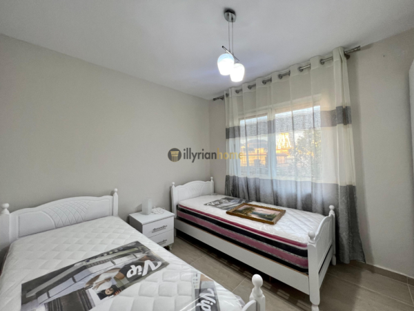 Tirane, jepet me qera apartament 3+1+Aneks Kati 5, 80 m² 600 € (Rruga Fortuzi)