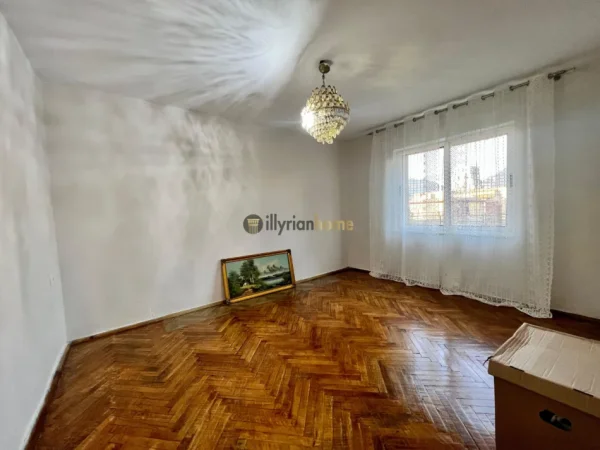 Tirane, jepet me qera apartament 3+1+Aneks Kati 5, 80 m² 600 € (Rruga Fortuzi)