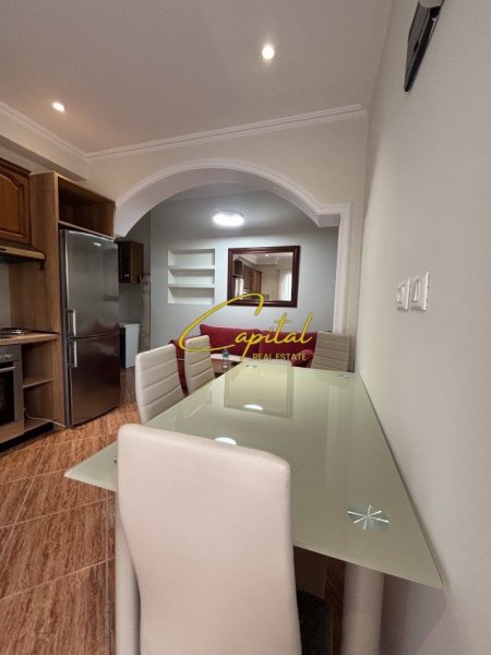 Tirane, jepet me qera apartament 1+1 Kati 1, 58 m² 450 € (5 MAJI)