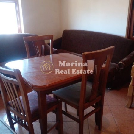 Tirane, jepet me qera shtepi 1+1 Kati 4, 65 m² 300 € (Rruga Jordan Misja)