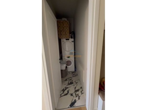 Shitet, Penthouse 3+1+2+ Post Parkimi,Kopshti Zologjik  445,000€