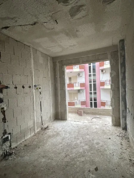 Durres, shitet apartament 1+1+Ballkon Kati 2, 66 m² 65.000 € (golem)