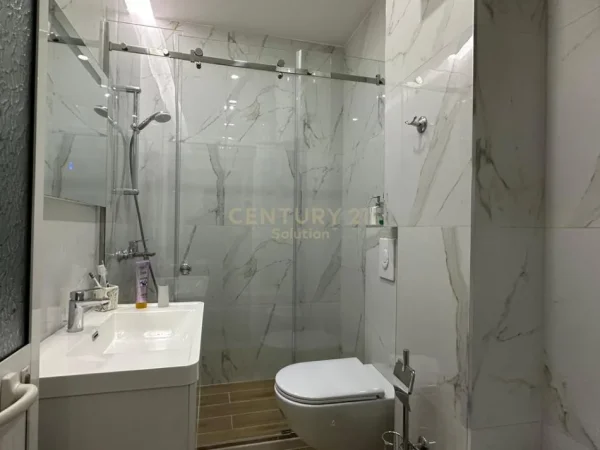 Tirane, jepet me qera apartament Kati 5, 110 m² 600 € (Astir)