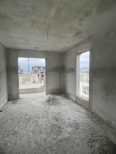 Durres, shitet apartament 1+1+Ballkon Kati 5, 74 m² 81.000 € (golem)