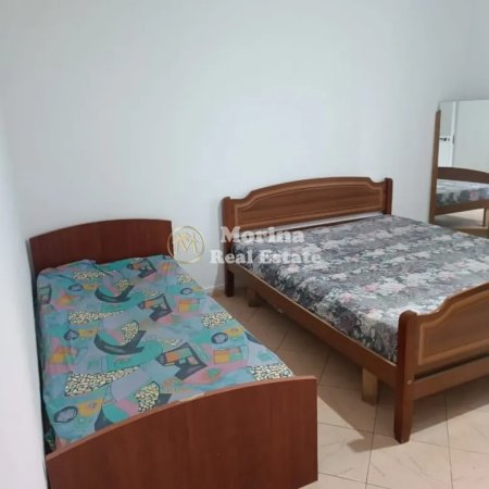 Tirane, jepet me qera shtepi 2+1 Kati 1, 120 m² 370 € (Rruga 5 Maji)