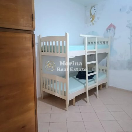 Tirane, jepet me qera shtepi 2+1 Kati 1, 120 m² 370 € (Rruga 5 Maji)