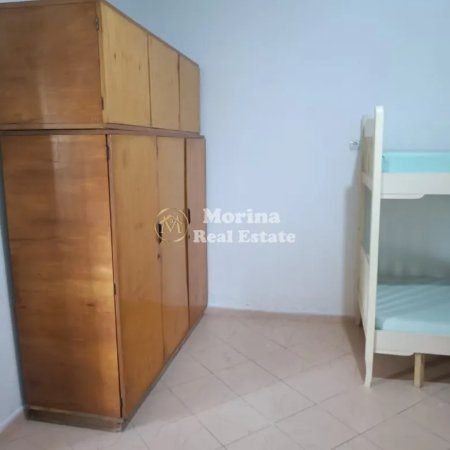 Tirane, jepet me qera shtepi 2+1 Kati 1, 120 m² 370 € (Rruga 5 Maji)