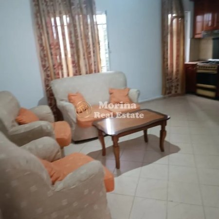 Tirane, jepet me qera shtepi 2+1 Kati 1, 120 m² 370 € (Rruga 5 Maji)